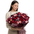 Ruby – Solmayan Şakayık ve Gül Buketi