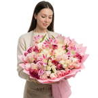 Lily – Solmayan Zambak ve Gül Buketi